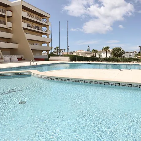 Apartman Palmeira Gale - - Pool - By Bedzy